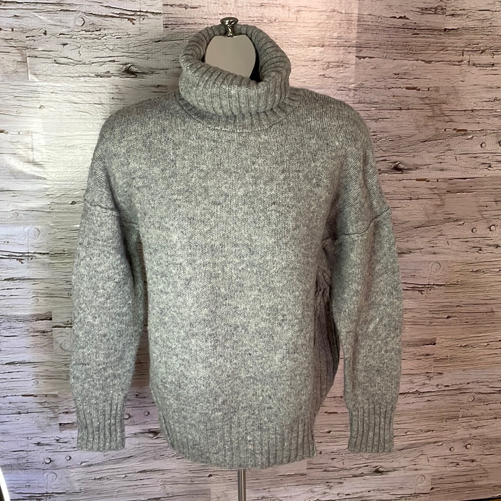 Adrienne Vittadini sweater